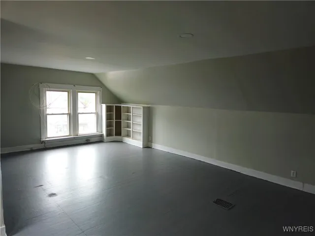 $139,900 | 1827 Cleveland Avenue, Niagara Falls, NY 14305