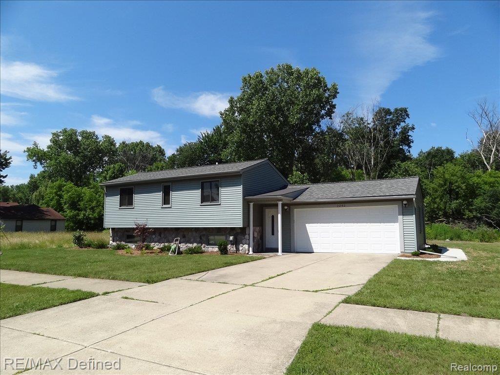 3240 Bathurst Avenue Rochester, MI 48309 - Photo 8 of 25 Bathurst 009