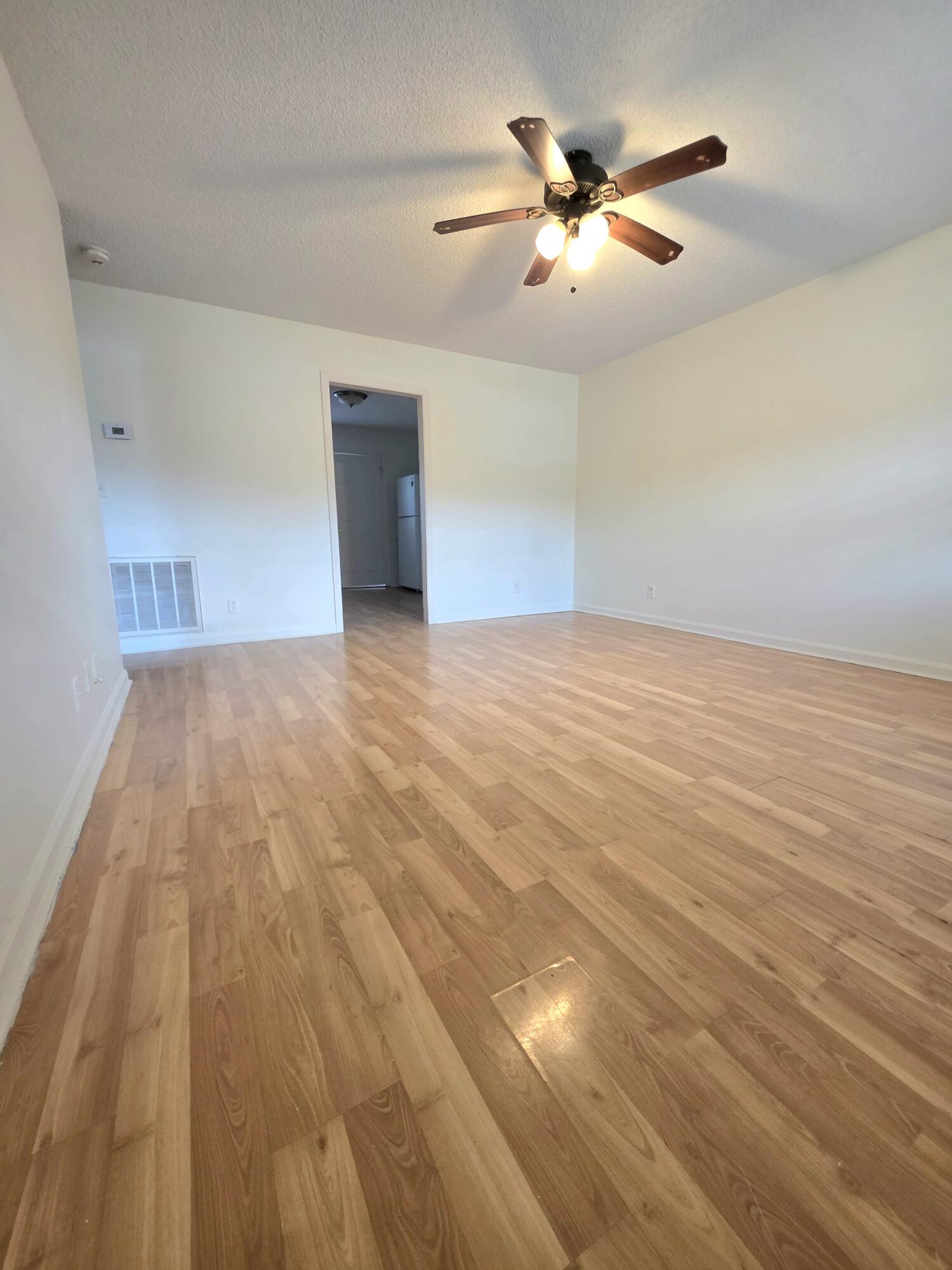 356 Browns Ferry Road Chattanooga, TN 37419 - Photo 13 of 19 B Living