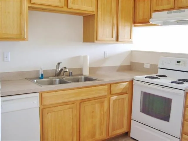 $3,500 | 45 Stephen Lane, Unit 832, Lahaina, HI 96761