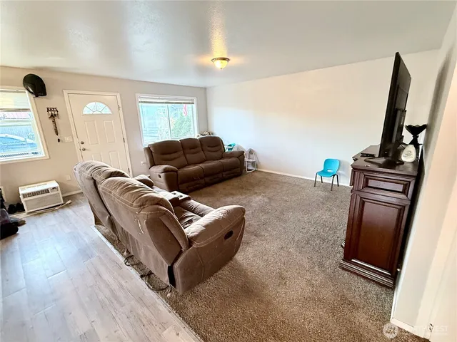 $385,000 | 812 Ferry Street, Wenatchee, WA 98801