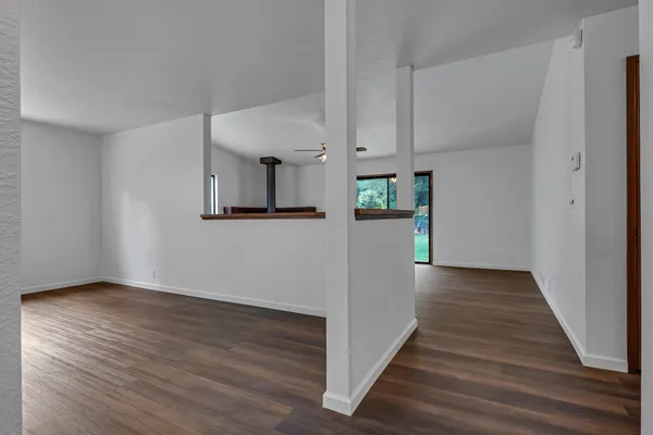$379,900 | 2001 South Ridge Drive, Redding, CA 96003