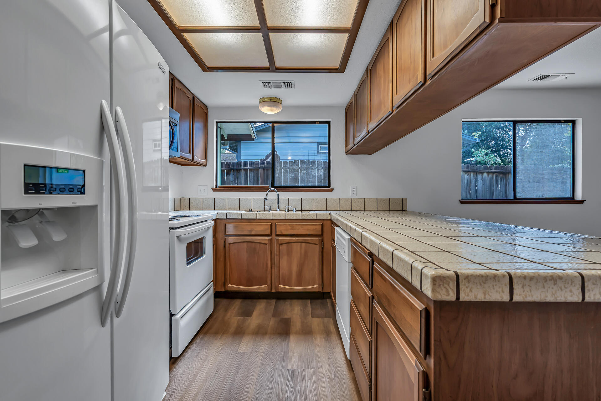 2001 South Ridge Drive Redding, CA 96003 - Photo 17 of 31 2001S.RidgeDrive-27