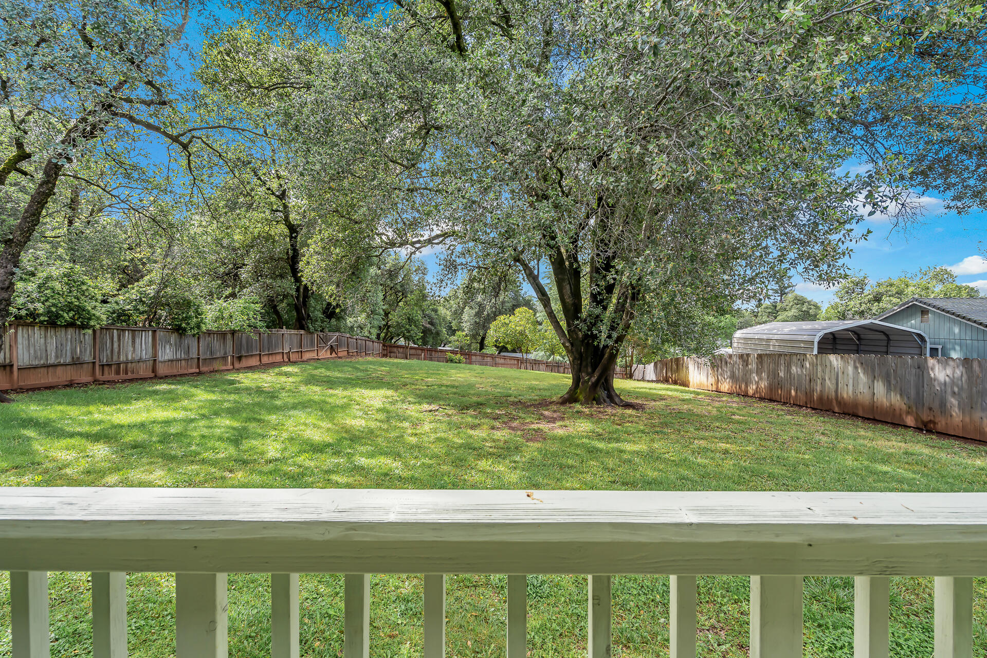 2001 South Ridge Drive Redding, CA 96003 - Photo 4 of 31 2001S.RidgeDrive-16