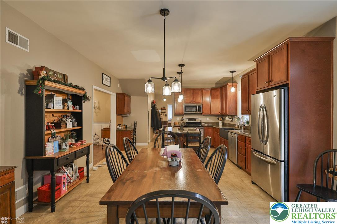 3475 Honeysuckle Road Bethlehem, PA 18015 - Photo 20 of 87