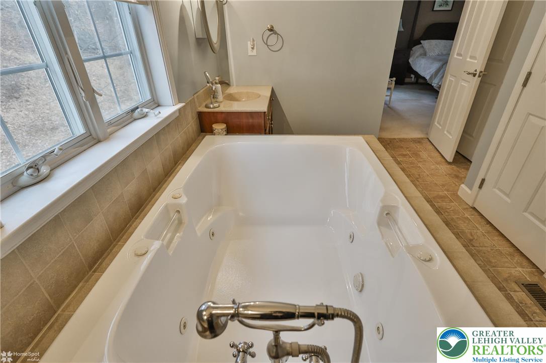 3475 Honeysuckle Road Bethlehem, PA 18015 - Photo 45 of 87