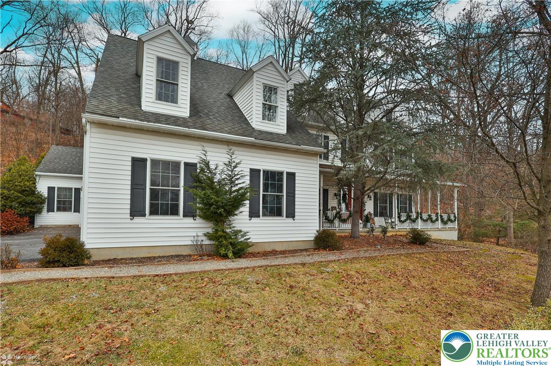 3475 Honeysuckle Road Bethlehem, PA 18015 - Photo 5 of 87