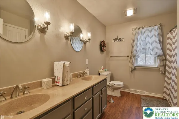 $779,900 | 3475 Honeysuckle Road, Bethlehem, PA 18015