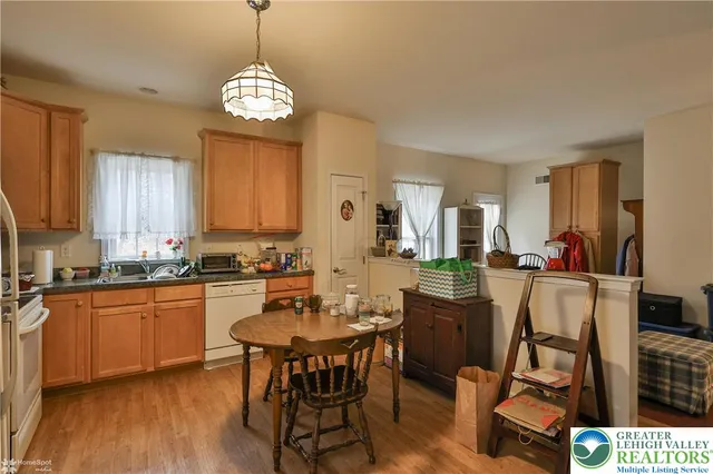 $825,000 | 3475 Honeysuckle Road, Bethlehem, PA 18015