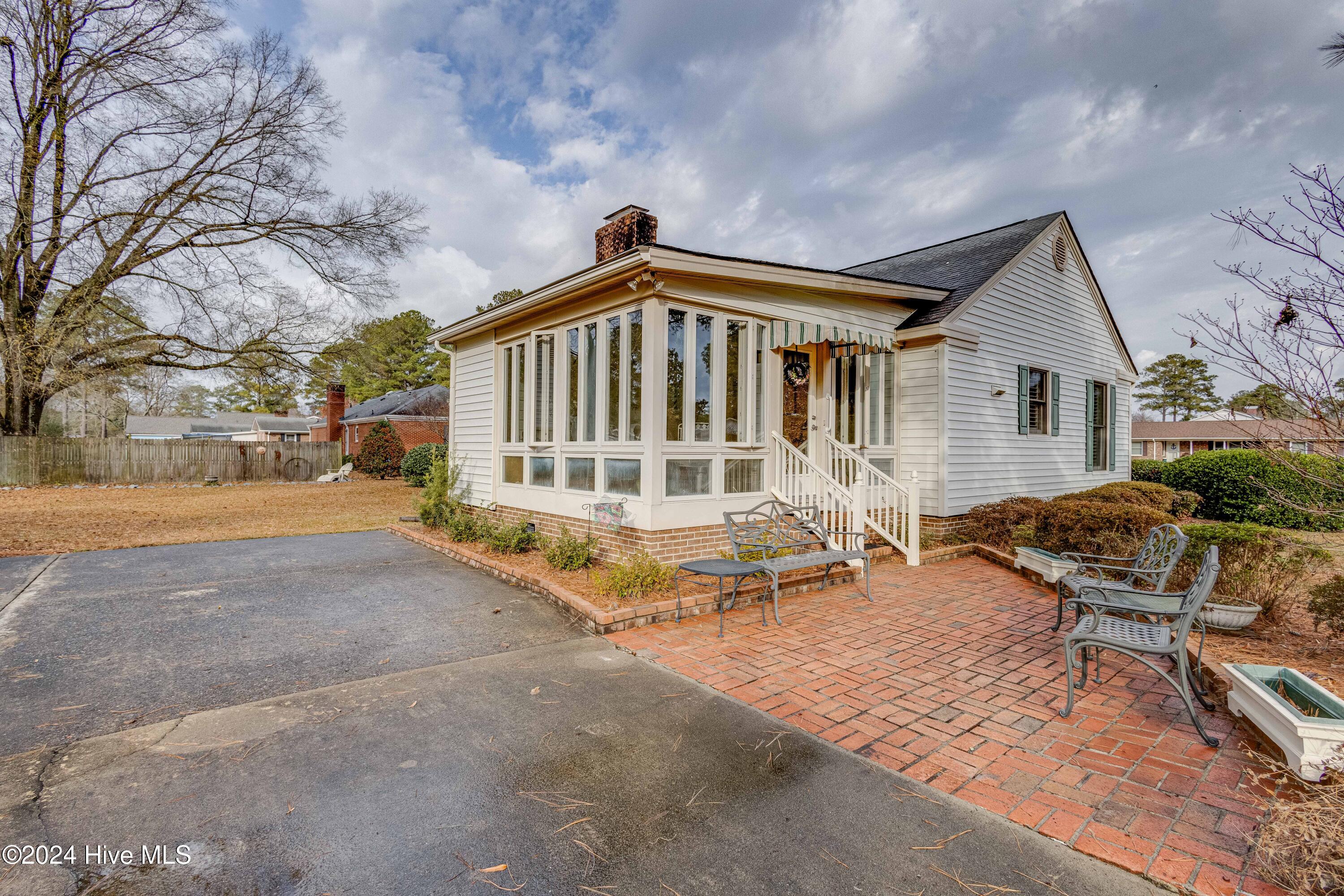 221 Lawson Road Washington, NC 27889 - Photo 8 of 35 IMG_8896
