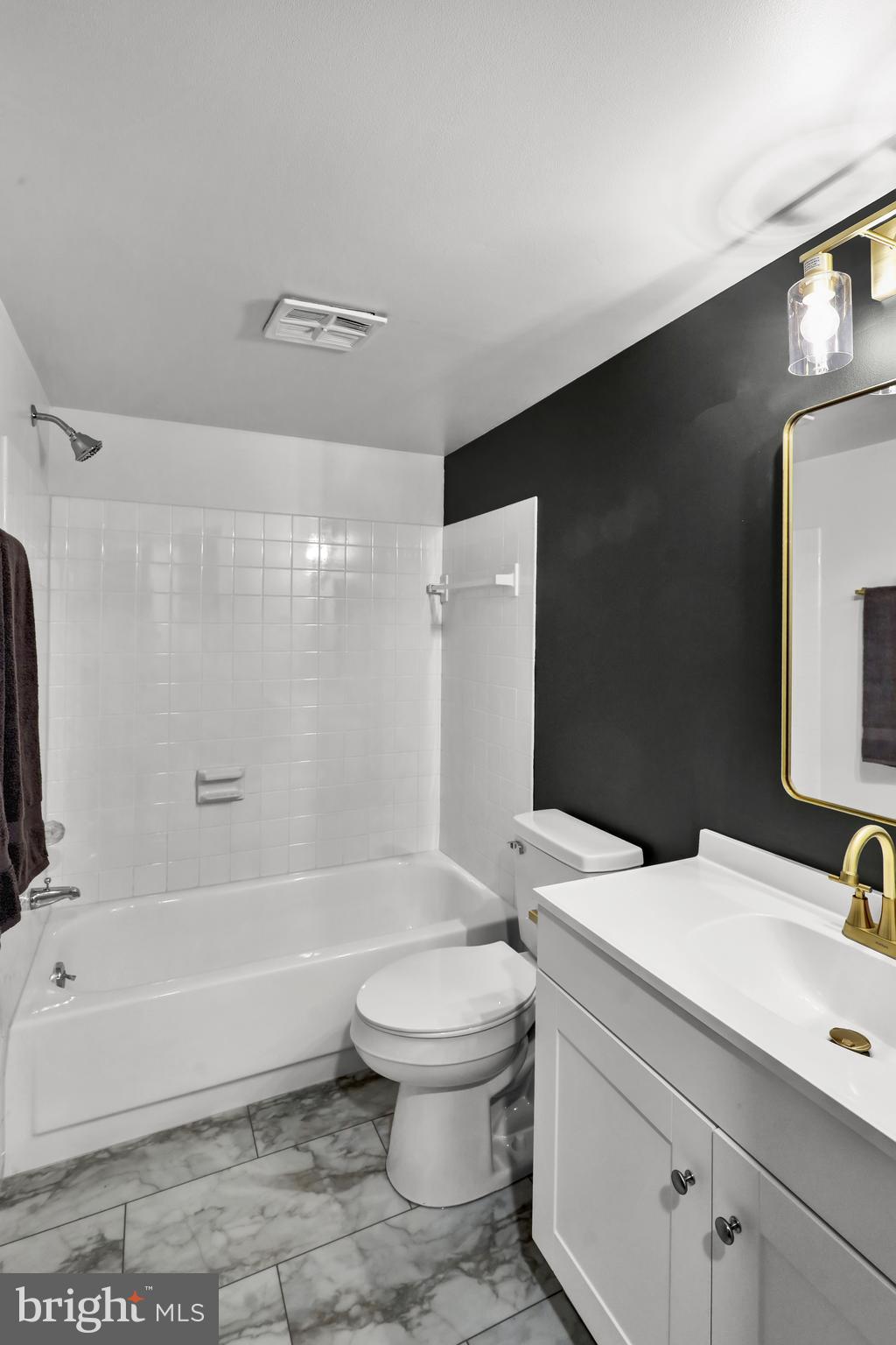 379 Valleybrook Drive Lancaster, PA 17601 - Photo 16 of 31