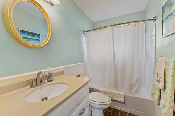$2,800 | 5854 Southeast Orange Blossom Trail, Hobe Sound, FL 33455