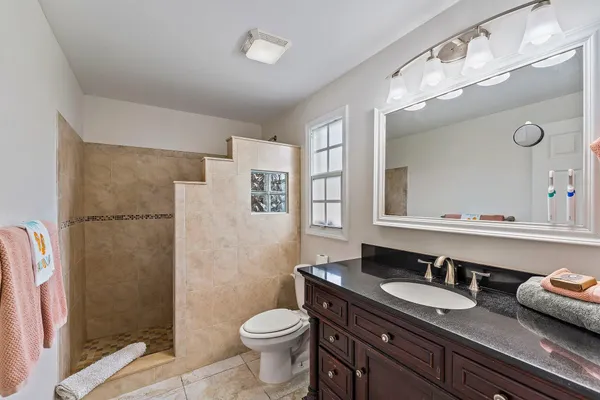 $2,800 | 5854 Southeast Orange Blossom Trail, Hobe Sound, FL 33455