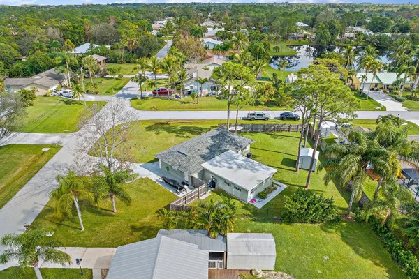 $2,800 | 5854 Southeast Orange Blossom Trail, Hobe Sound, FL 33455
