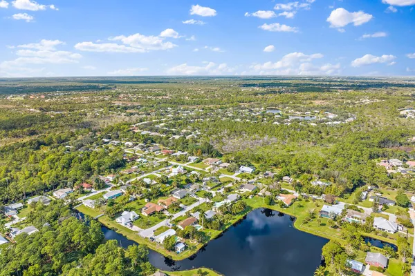 $2,800 | 5854 Southeast Orange Blossom Trail, Hobe Sound, FL 33455