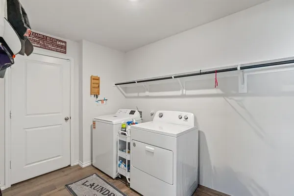 $325,000 | 943 Buttercup Drive, Pilot Point, TX 76258