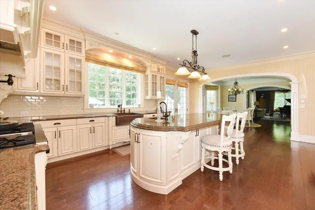 $3,749,000 | 1616 Stewart Lane, Syosset, NY 11791