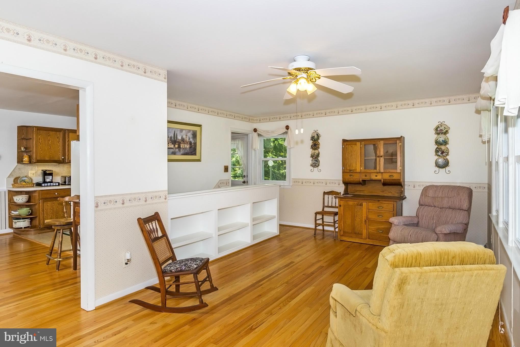 4725 Roundhill Road Ellicott City, MD 21043 - Photo 21 of 30 Living Room