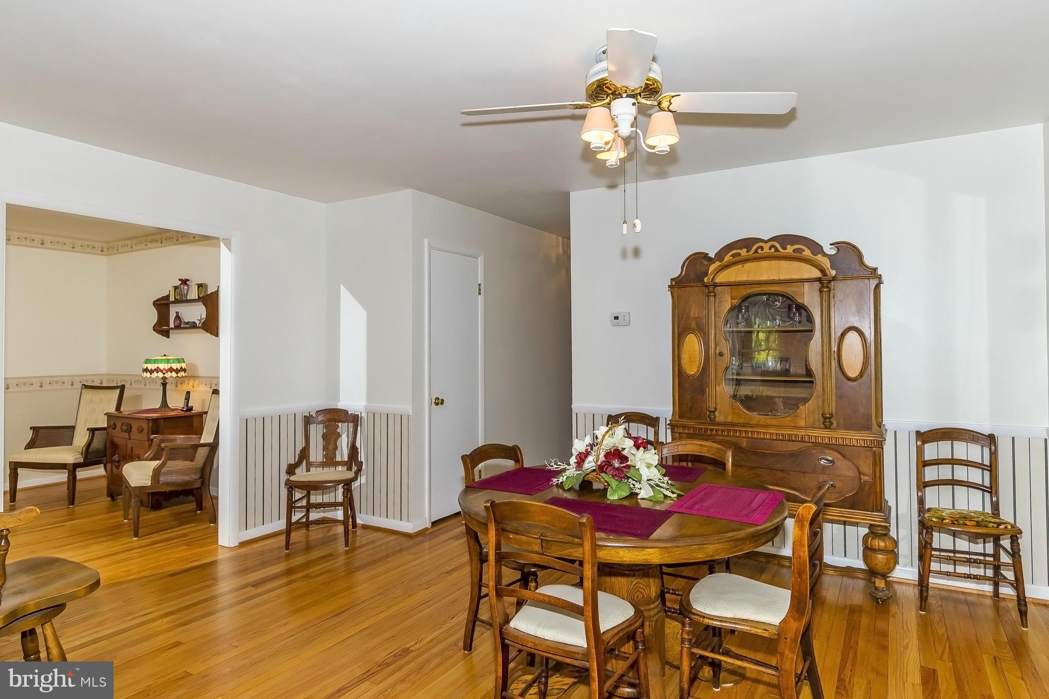 4725 Roundhill Road Ellicott City, MD 21043 - Photo 22 of 30 Dining Room