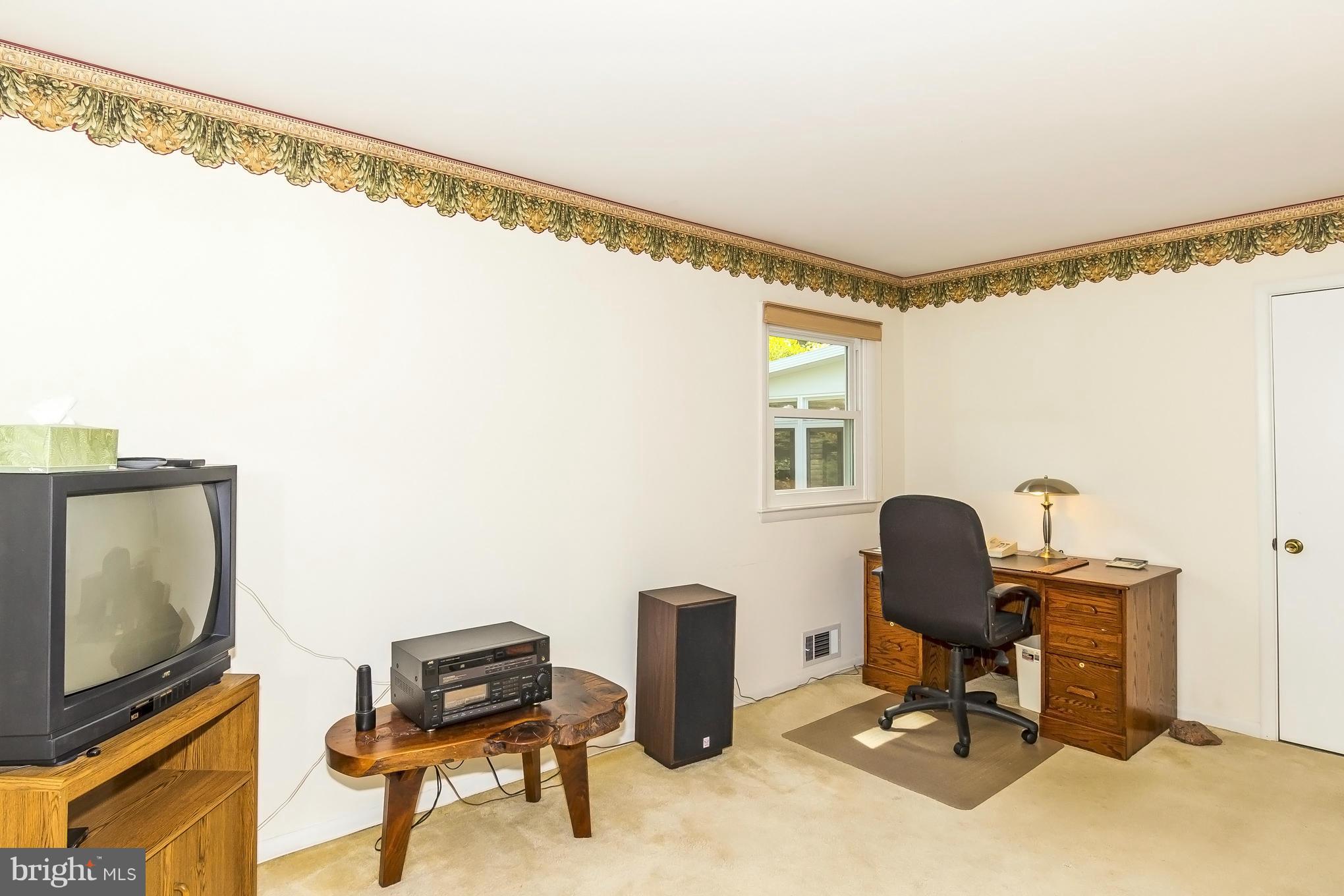 4725 Roundhill Road Ellicott City, MD 21043 - Photo 26 of 30 Bedroom