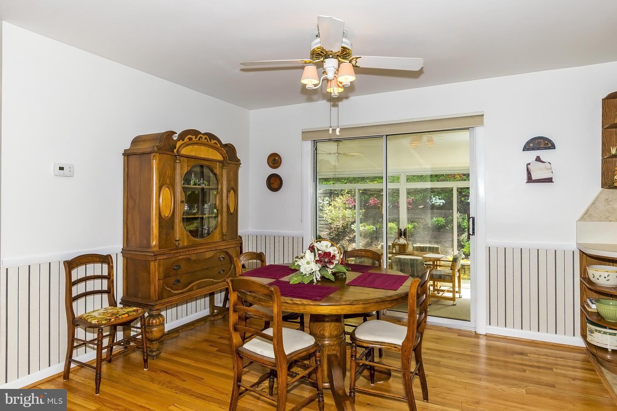 4725 Roundhill Road Ellicott City, MD 21043 - Photo 6 of 30 Dining Room