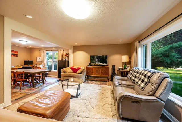 $330,000 | 937 North Carrington Avenue, Buffalo, WY 82834