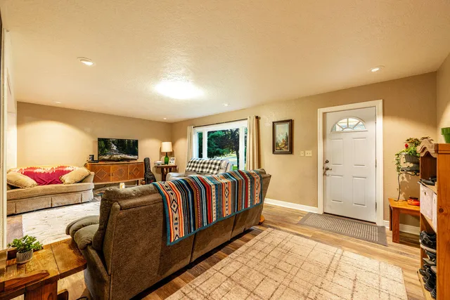 $330,000 | 937 North Carrington Avenue, Buffalo, WY 82834