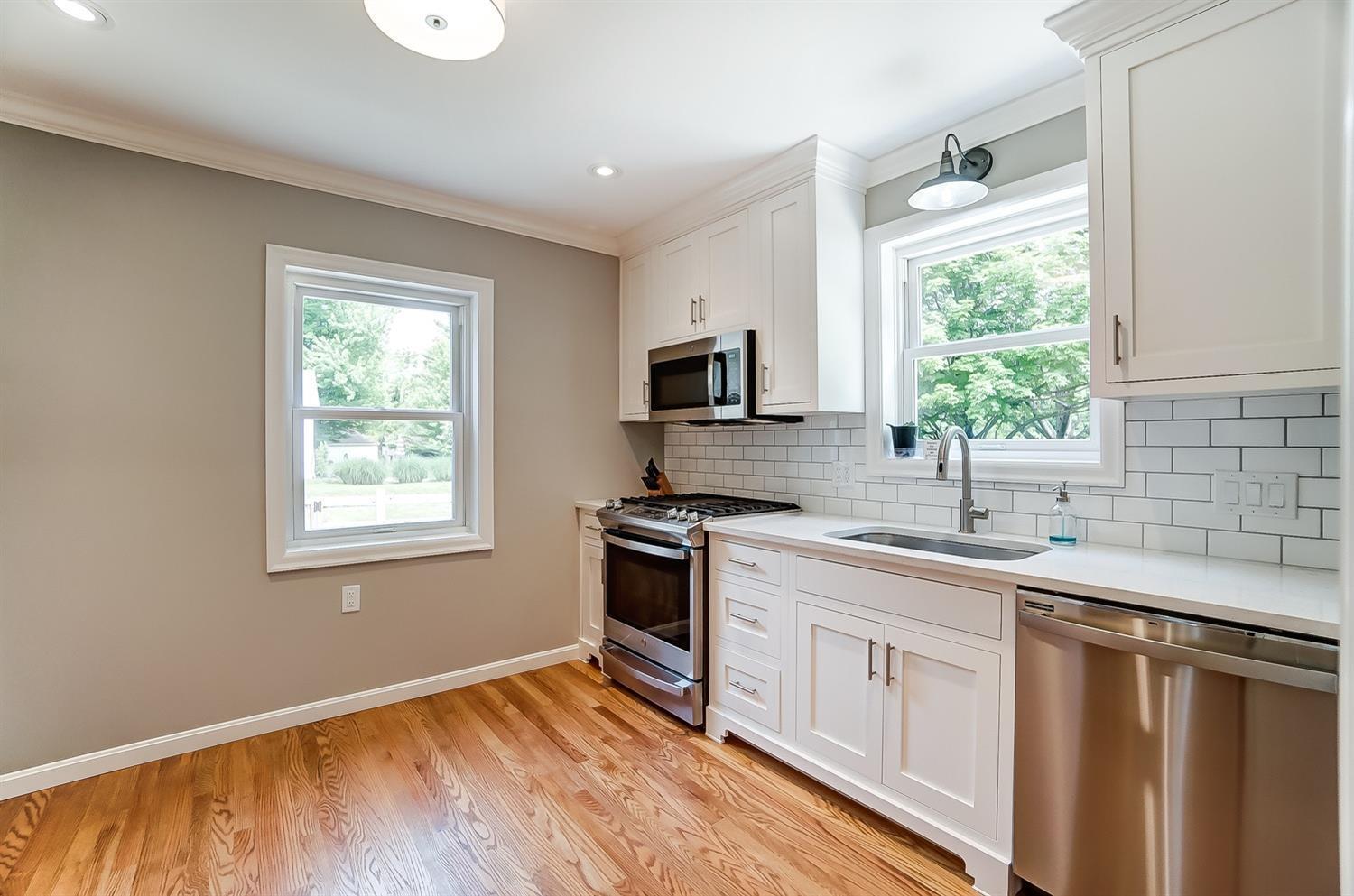 6354 Euclid Road Cincinnati, OH 45236 - Photo 10 of 42