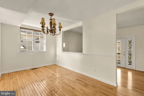 $350,000 | 970 Central Hills Lane, Hyattsville, MD 20785