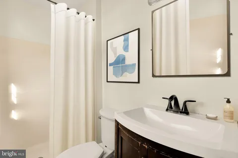 $350,000 | 970 Central Hills Lane, Hyattsville, MD 20785