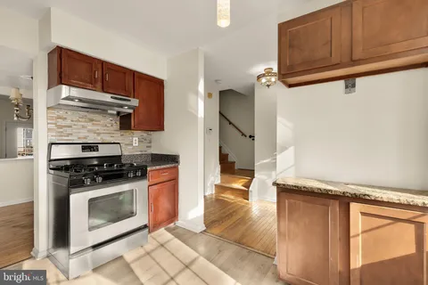 $350,000 | 970 Central Hills Lane, Hyattsville, MD 20785