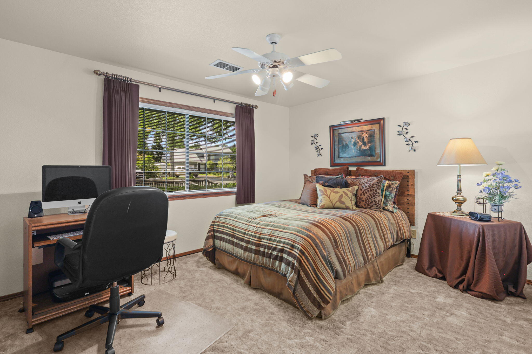 7501 Fiesta Way Redding, CA 96002 - Photo 24 of 66 54-web-or-mls-8Q0A0288 (1)