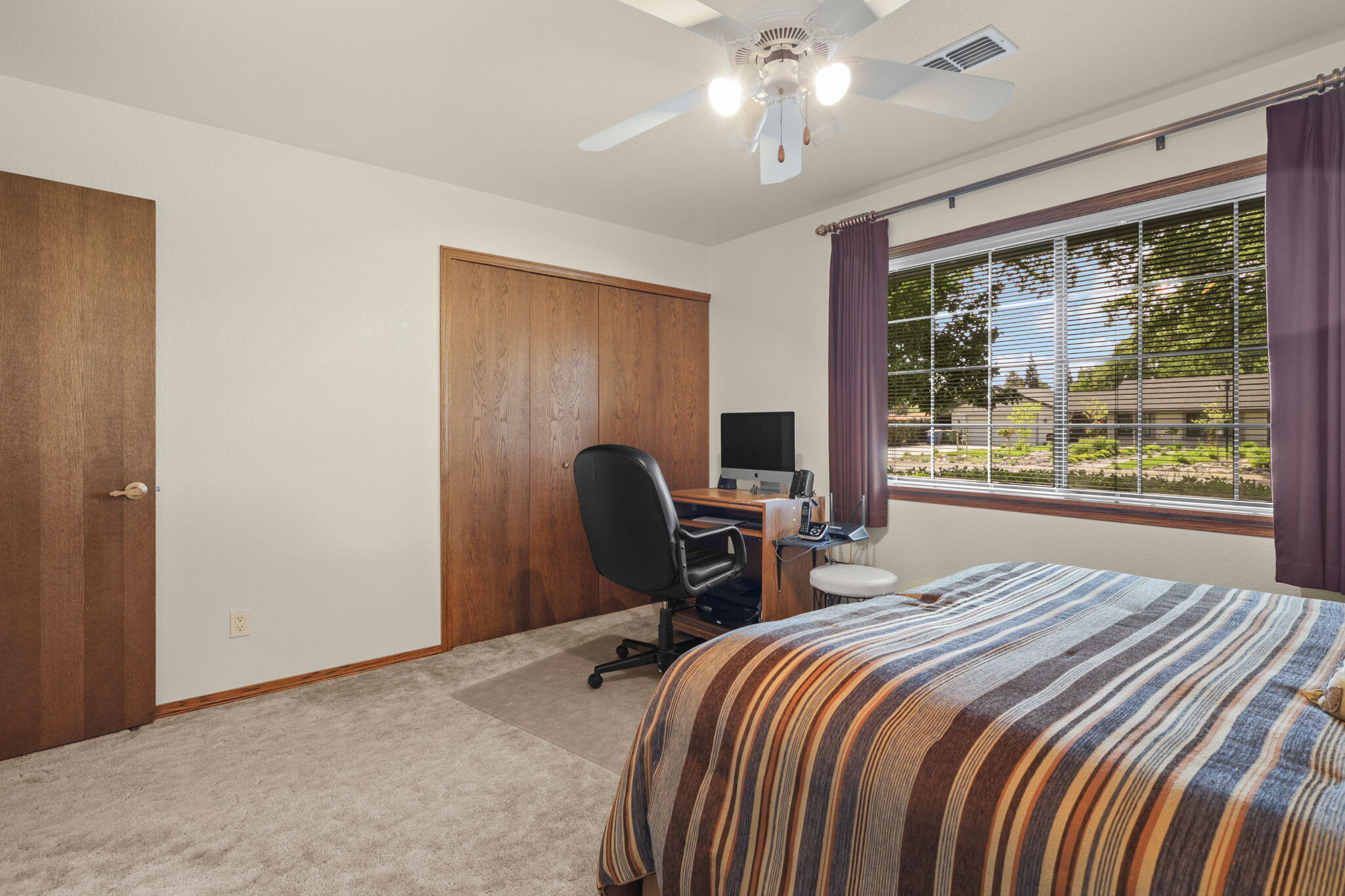 7501 Fiesta Way Redding, CA 96002 - Photo 26 of 66 56-web-or-mls-8Q0A0303 (1)