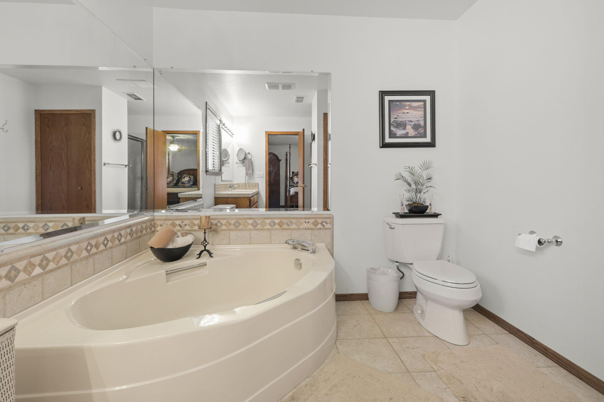 7501 Fiesta Way Redding, CA 96002 - Photo 40 of 66 67-web-or-mls-8Q0A0398 (1)