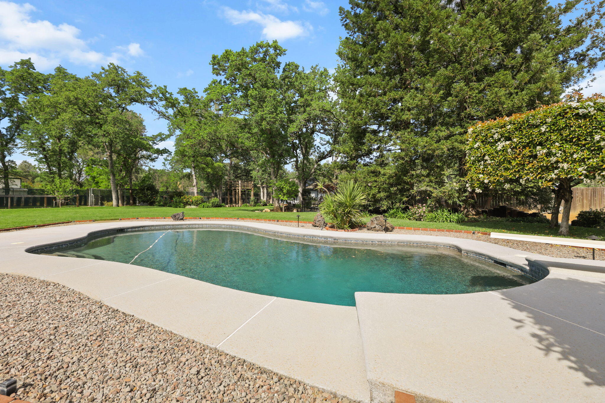 7501 Fiesta Way Redding, CA 96002 - Photo 44 of 66 94-web-or-mls-8Q0A0568