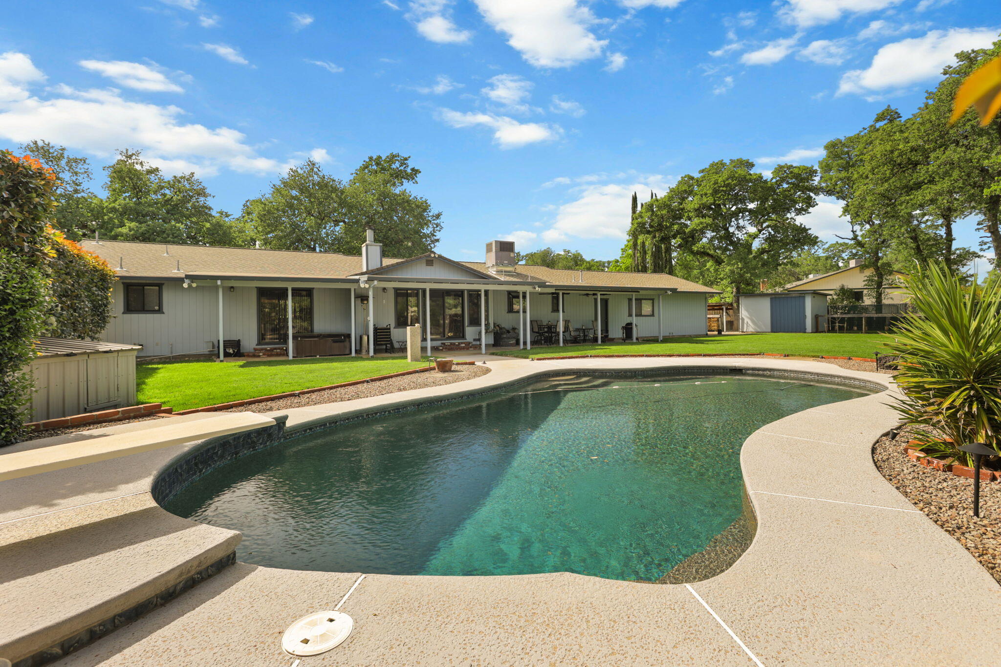 7501 Fiesta Way Redding, CA 96002 - Photo 46 of 66 95-web-or-mls-8Q0A0573
