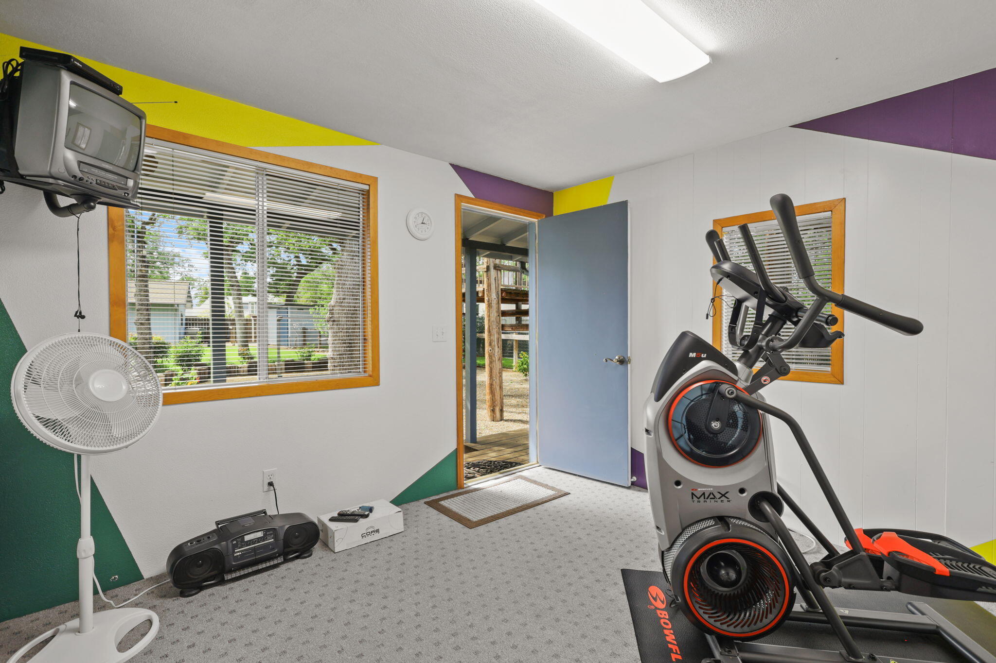 7501 Fiesta Way Redding, CA 96002 - Photo 58 of 66 84-web-or-mls-8Q0A0513