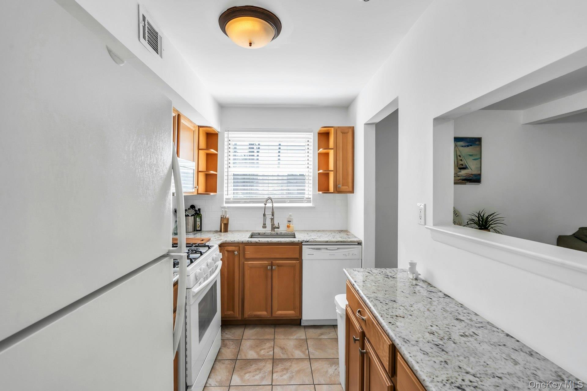 53 Rocky Point Yaphank Road, Unit 28 Rocky Point, NY 11778 - Photo 6 of 15