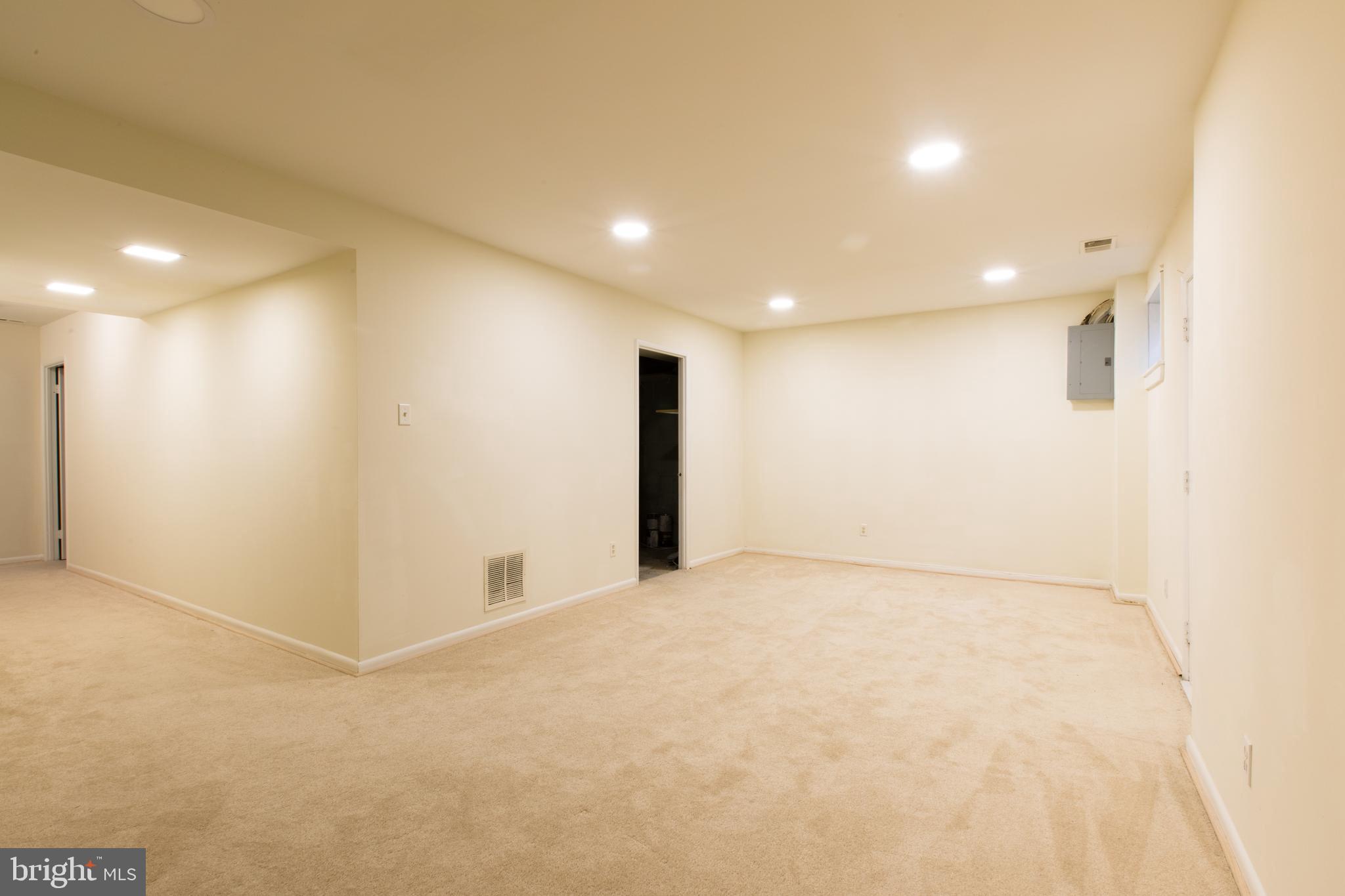 531 Summit Hall Road Gaithersburg, MD 20877 - Photo 35 of 48