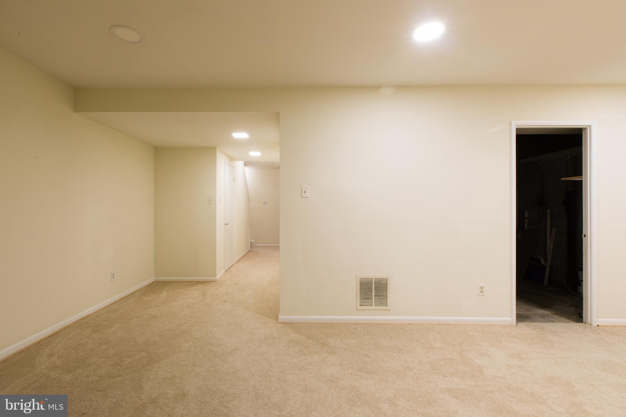 531 Summit Hall Road Gaithersburg, MD 20877 - Photo 36 of 48