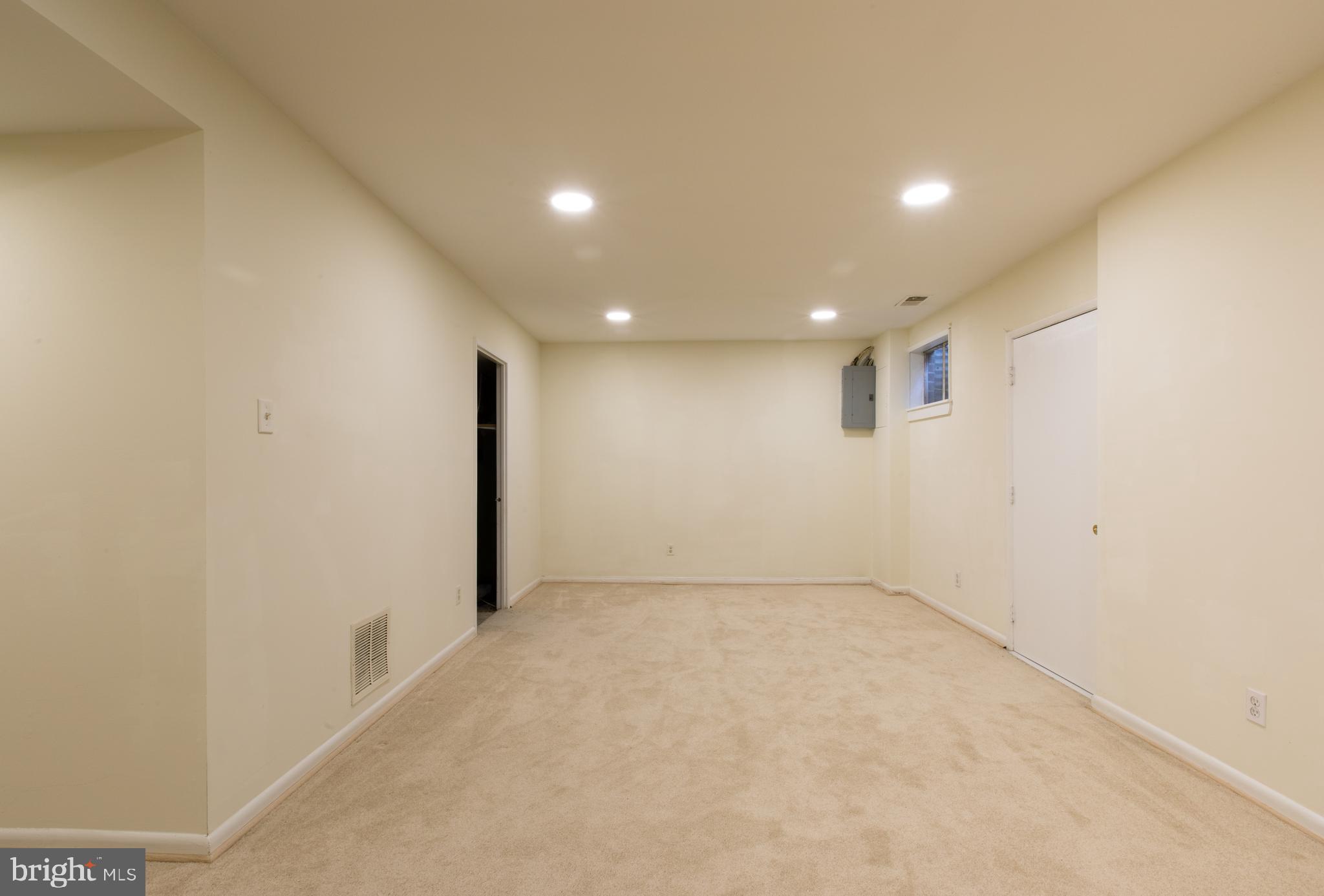 531 Summit Hall Road Gaithersburg, MD 20877 - Photo 37 of 48