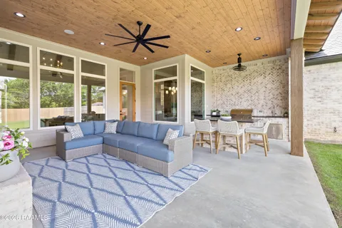 $1,015,000 | 314 Abercrombie Way, Broussard, LA 70592