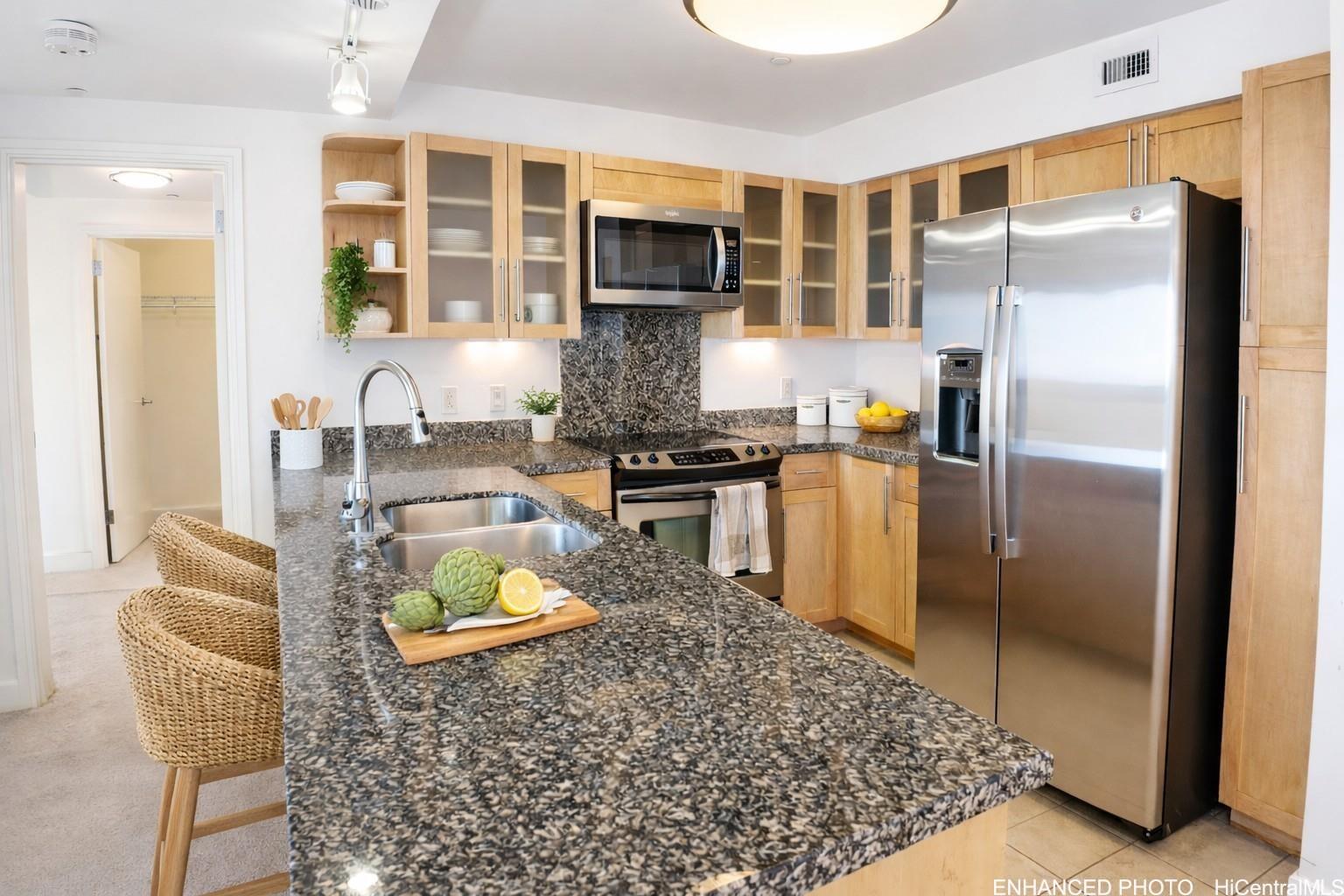 600 Queen Street, Unit 1405 Honolulu, HI 96813 - Photo 4 of 25 Enhanced