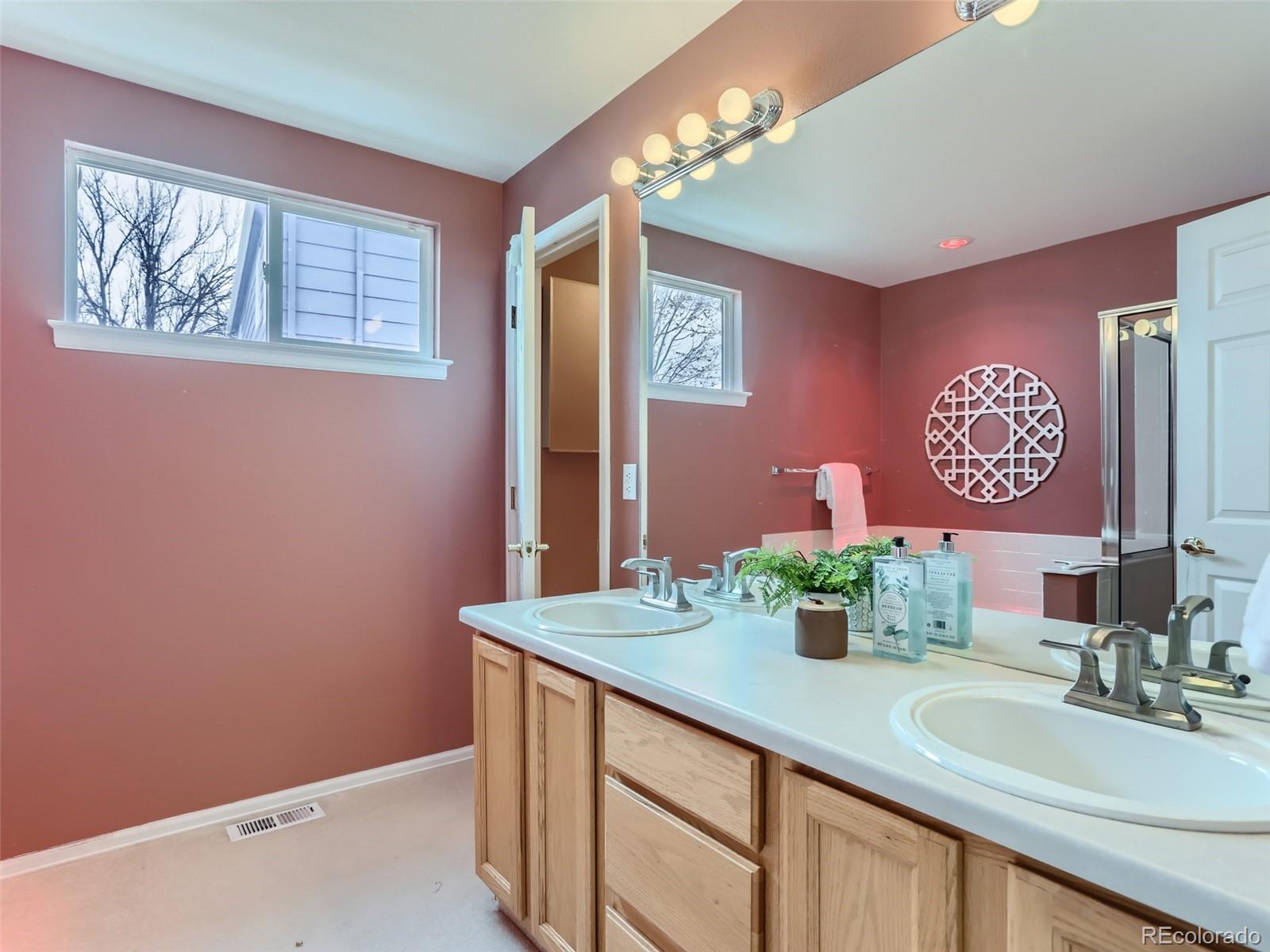 9349 Desert Willow Road Highlands Ranch, CO 80129 - Photo 10 of 23 Gallery Image 10