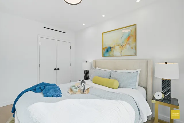 $2,249,000 | 19 North Henry Street, Unit 1B | Williamsburg