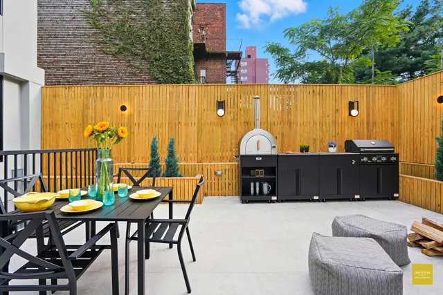 $2,249,000 | 19 North Henry Street, Unit 1B | Williamsburg