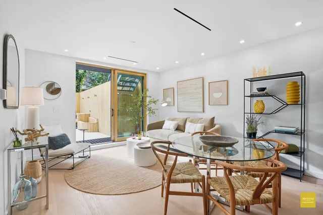 $2,249,000 | 19 North Henry Street, Unit 1B | Williamsburg