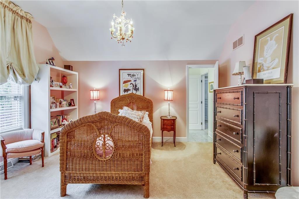 514 Farndale Road Pittsburgh, PA 15215 - Photo 19 of 25 Gallery Image 19