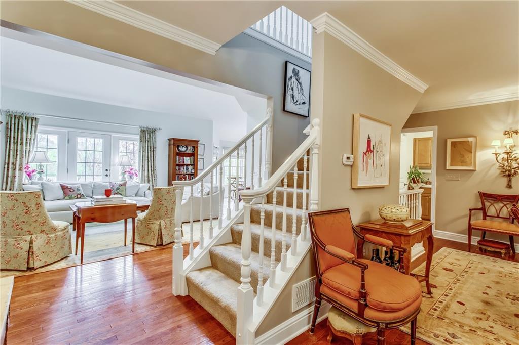 514 Farndale Road Pittsburgh, PA 15215 - Photo 3 of 25 Gallery Image 3