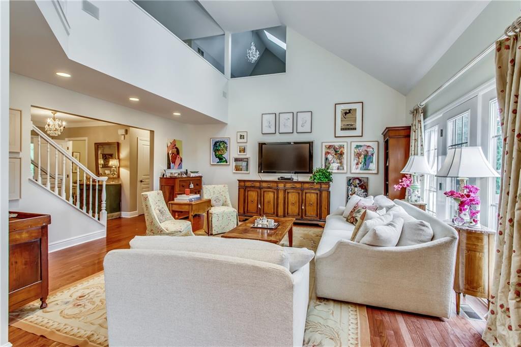 514 Farndale Road Pittsburgh, PA 15215 - Photo 7 of 25 Gallery Image 7